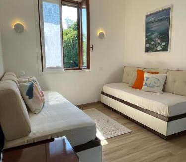 Cerro Apartment | Panoramic modern apartment on Lake Maggiore Casa Mimì