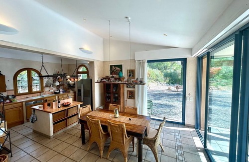Esparron-de-Verdon House | Panoramic vacation home & guest house on Lac d'Esparron - ideal for families & friends