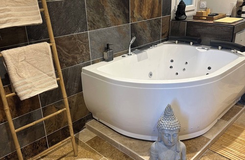 Montignargues Bed & Breakfast | Paradise & Desire: Romantic Room