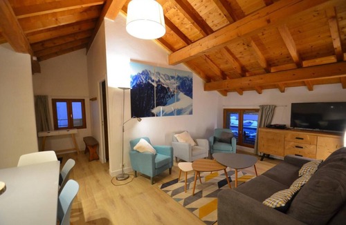 Saint-Marcel Apartment | Parking, tv, ski locker, 60m², Saint Martin de Belleville