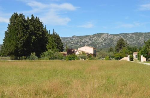 Cheval-Blanc Villa | part of house with pool to share, 2 persons, in cheval blanc, luberon, provence.
