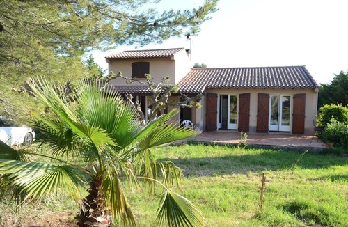 Pinet Villa | Peaceful villa 15 minutes from the beaches