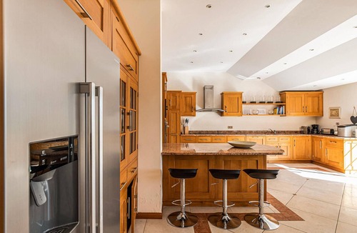 Les Adrets-de-l'Esterel House | Pet friendly home in Les Adrets-de-l'Estére