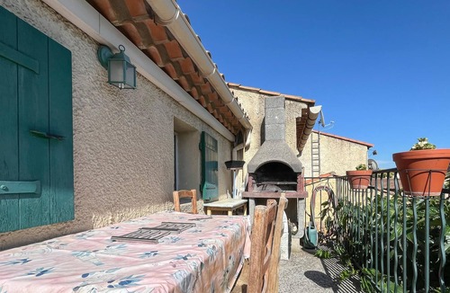 St.-Remy-de-Provence Apartment | Pet friendly apartment in St-Rémy-de-Provence