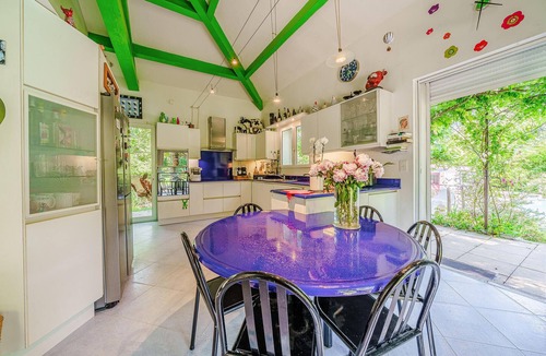 Aix-en-Provence House | Pet friendly home in Aix-En-Provence
