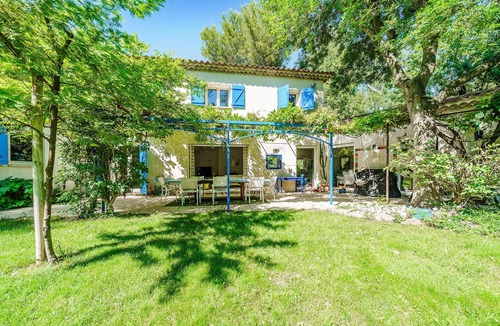 Aix-en-Provence House | Pet friendly home in Aix-En-Provence