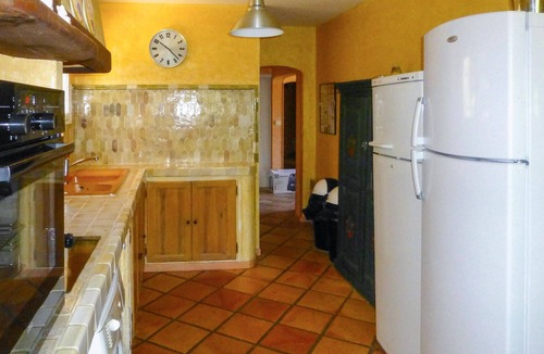 Entrecasteaux House | Pet friendly home in Entrecasteaux