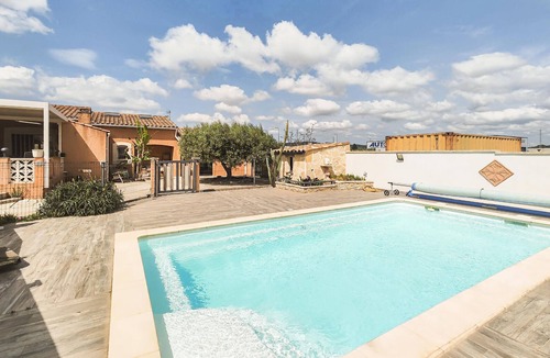 Olonzac House | Pet friendly home in Olonzac