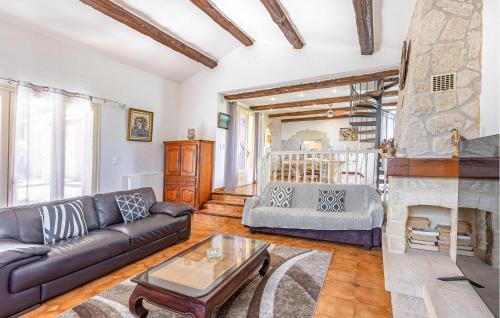 Roujan House | Pet Friendly Home In Roujan