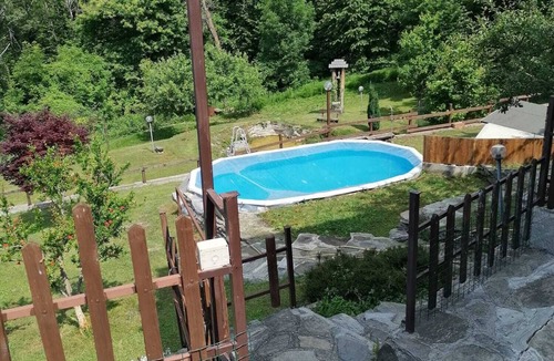 Mompantero Ski Chalet | Pet-Friendly 'Mountain Chalet' with Pool