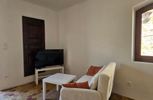 Lauris Apartment | Petit appartement dans le village