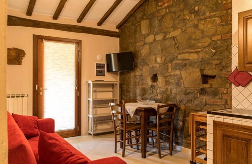 Le Piazze Other | Pietre flat with double bedroom and living room with sofa bed