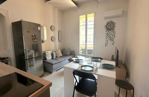 Fabron Apartment | PLAGE ET VILLE Appartement 3 chambres avec balcon 6 personnes
