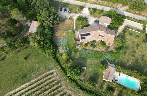 Saint-Just-et-Vacquieres Apartment | Pleasant apartment 18 km from Uzes