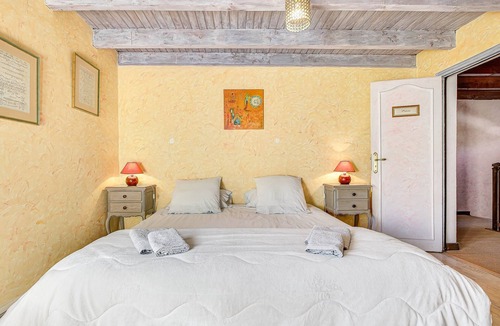 Beauvezer Bed & Breakfast | 'Poème et Aquarelle' Guest Room with Mountain View, Shared Terrace and Wi-Fi