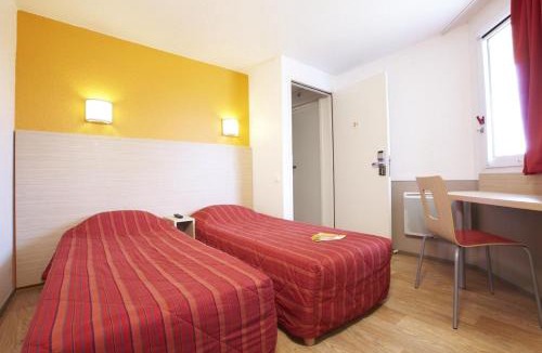 Avignon Hotel | Premiere Classe Avignon Courtine Gare TGV