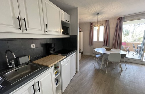 Giens Apartment | Presqu'ile de Giens - Apartment T2 - Terrace sea view - Waterfront
