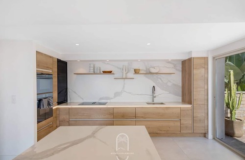 Hyeres House | Prestigieuse Villa Piscine/vue mer-WiFi/CLiM ByHC