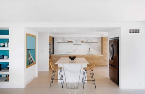 Hyeres House | Prestigieuse Villa Piscine/vue mer-WiFi/CLiM ByHC