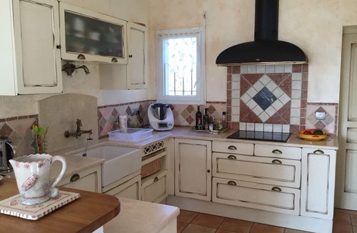 Eguilles Villa | Pretty country house 220m2 with pine forest 10 minutes from Aix en Provence