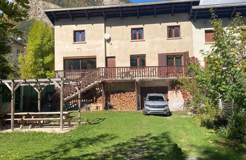 La Condamine-Chatelard House | Pretty family home Ubaye Valley 12 pers