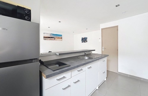 8th Arrondissement Apartment | Pretty studio 13008 - 100m from the beach Absolute peace and quiet