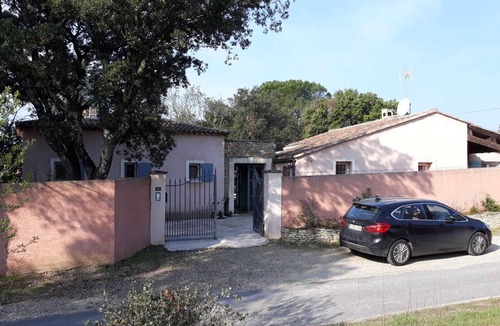 Montaren-et-Saint-Mediers House | private villa with walled garden.