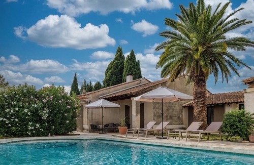 St.-Remy-de-Provence Villa | Private Oasis. A Stroll to Maillane-Few minutes to Saint Remy