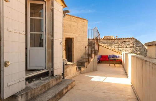 Arles City Centre Villa | Private Mansion, completely renovated with swimming pool, in historical center