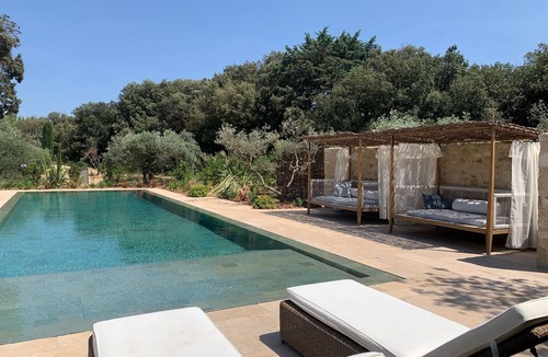 Eygalieres Villa | Propriété 5 *Eygalieres au pieds des Alpilles, piscine et jacuzzi chauffés