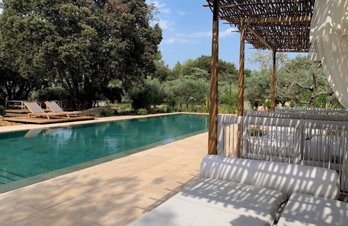Eygalieres Villa | Propriété 5 *Eygalieres au pieds des Alpilles, piscine et jacuzzi chauffés
