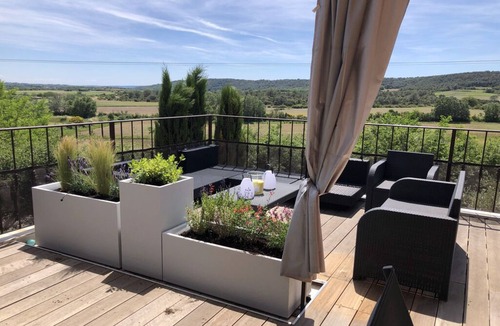 Serviers-et-Labaume House | Propriété à 5kms D'uzès VUE Dominante Piscine et Jacuzzi Chauffée