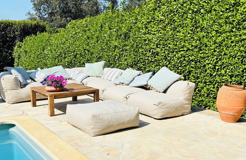 Roquefort-les-Pins House | Provençal house with swimming pool in a private lane
