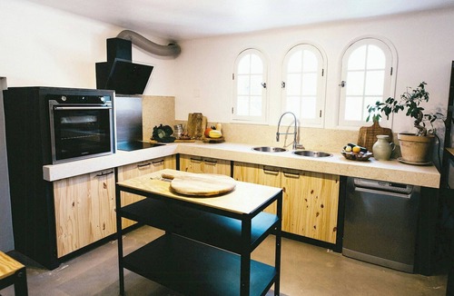 Cornillon-Confoux House | Provençal villa at Domaine