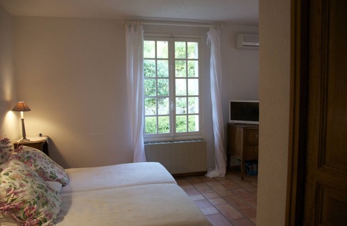 Apt House | Provencal country house, exceptional view with swimming pool