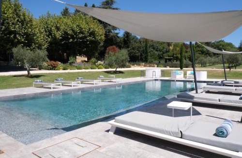 Salon-de-Provence Villa | provencal farm house with heated pool located to salon de provence, 12 people