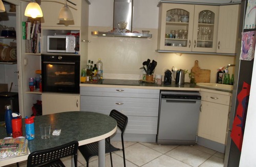 Pelissanne House | Provençal house for rent with a fully equipped pool.