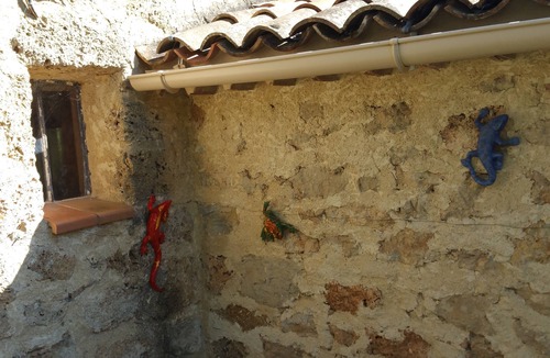 Sillans-la Cascade Cottage | Provencal stone shed in Green Provence