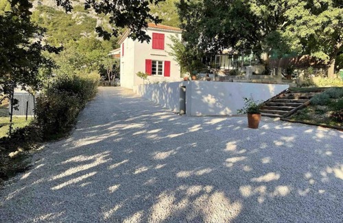 Gemenos Villa | Provencal villa 15 minutes from Cassis and the calanques