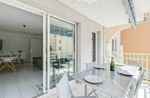 Frejus Port Apartment | Quartier Latin 580.8