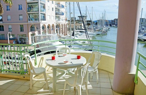Frejus Port Apartment | Quartier Latin 580.8