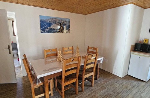 Beauvezer Apartment | Quiet 3-room apartment on the garden level in the mountains