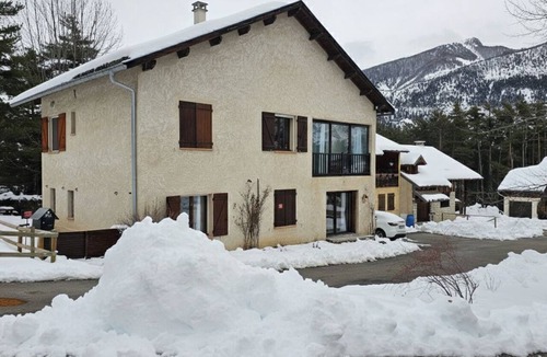 Beauvezer Apartment | Quiet 3-room apartment on the garden level in the mountains