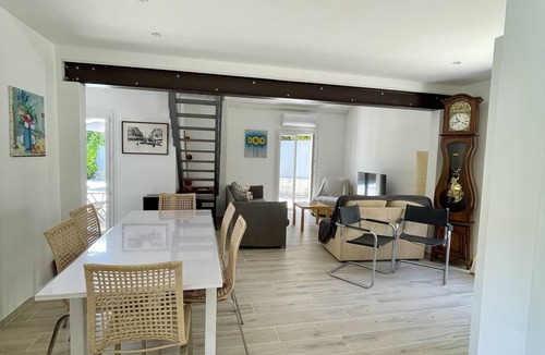 Carnoux-en-Provence House | Quiet family home with private pool