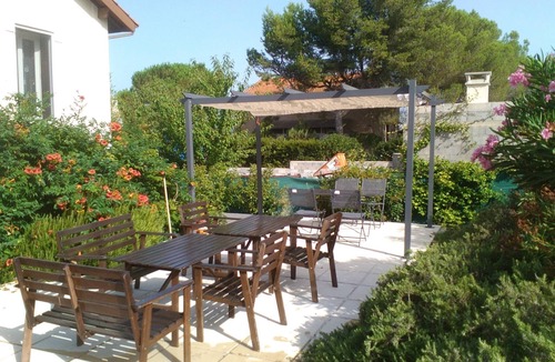 Magalas House | Quiet village house, large peaceful garden, pool, all amenities, beaches 30 mins