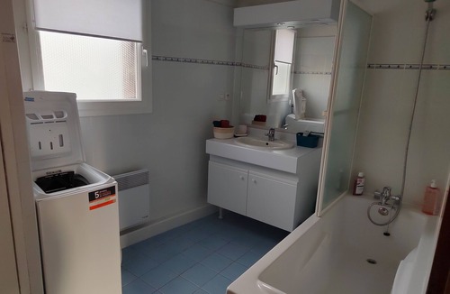 Embrun Apartment | Résidence Calme à Proximité Immédiate D'un Sentier de Randonnée