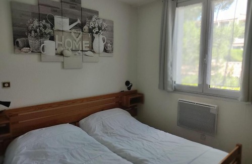 Greoux-les-Bains Apartment | Résidence les chênes blancs Appartement T2