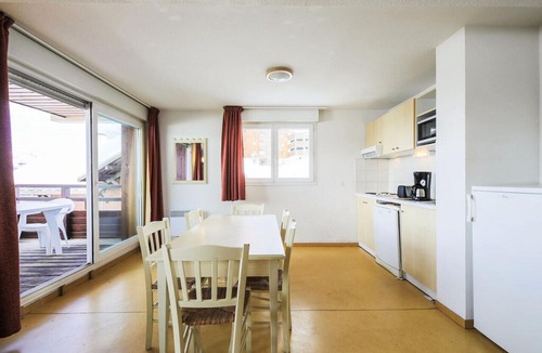 Puy-Saint-Vincent Apartment | Résidence Les Chalets de Puy Saint Vincent - Maeva Individuals - 3-Room Apartment 6 People - Comfort