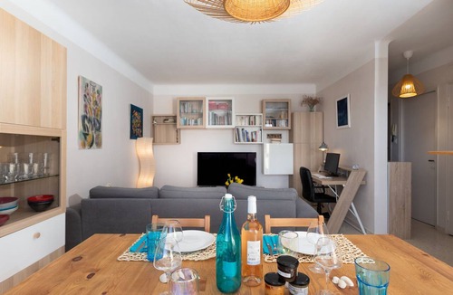 Lunel Apartment | Résidence les Roses by Interhome