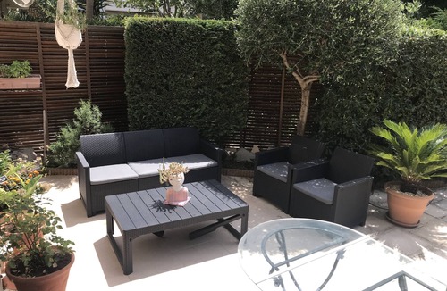 8th Arrondissement Apartment | RDJ, a 5-minute walk from the beaches and calanques